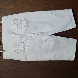 Slimming Affect White Women's Capris, Bedazzled Pockets.